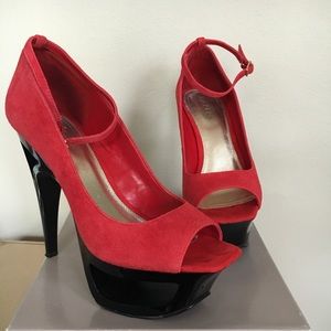 Bakers | Blaze | Red Suede w/ ankle strap | Size 9
